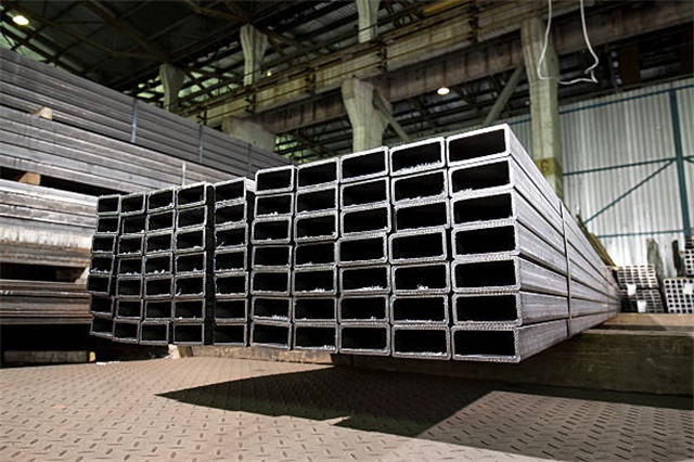 船山<font style='color:red'>无缝方矩管</font>尺寸一览表